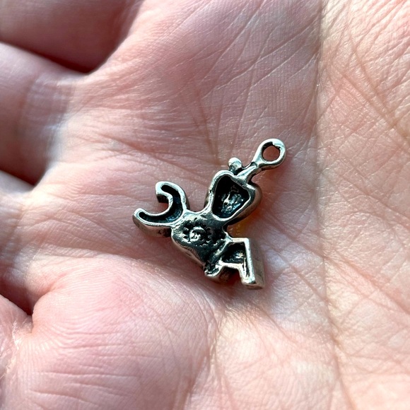 Retired James Avery 1st design of “ABC Apple” Sterling Silver Bracelet Charm - Picture 3 of 4